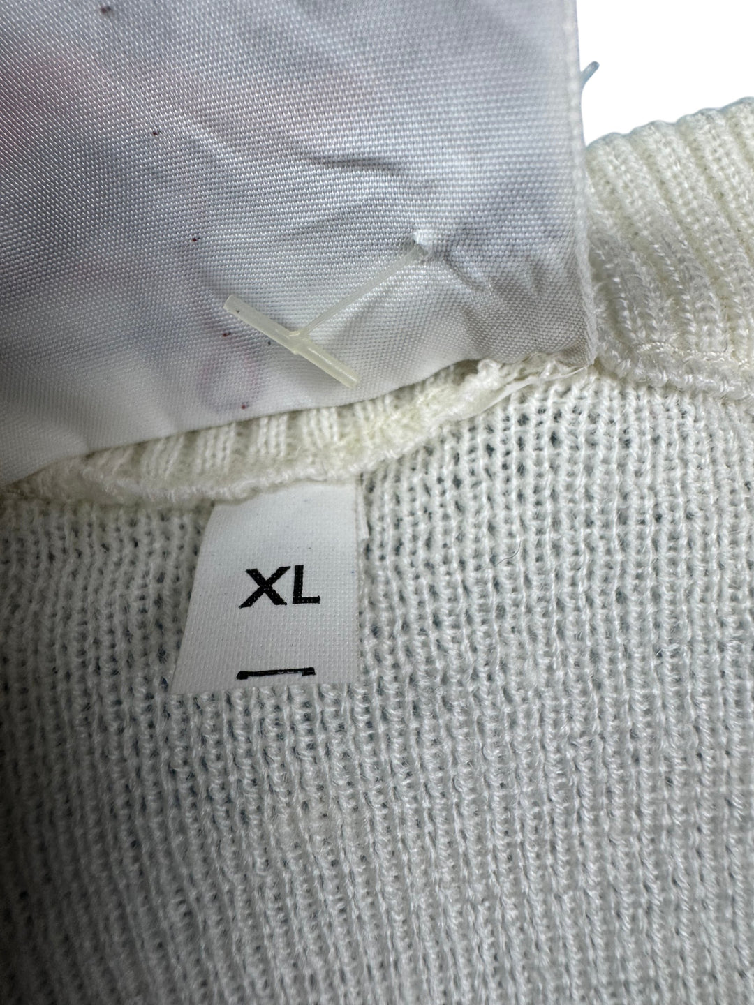 Bentley Casuals V-Neck Sweater - M - Think Vintage