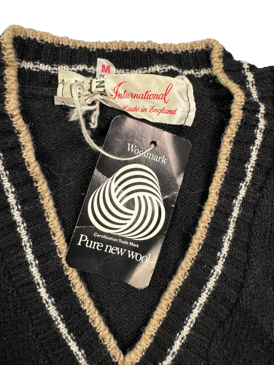 International Black V-Neck Wool Sweater - M