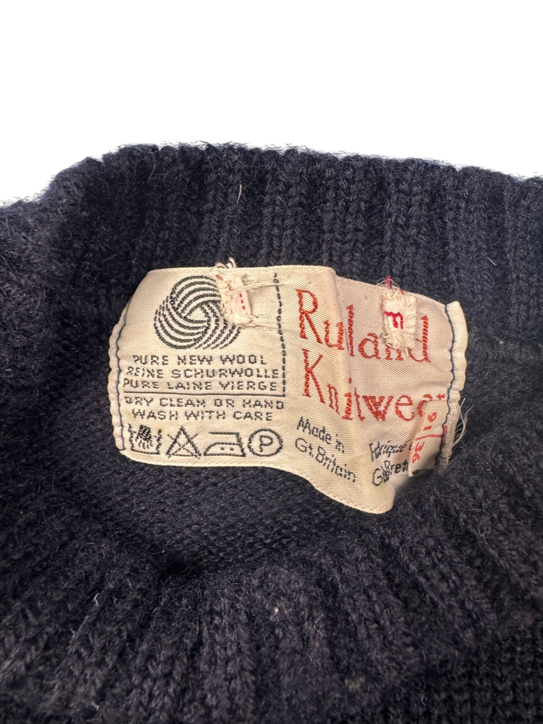 Rutland Knitwear Pure Wool Sweater - Think Vintage