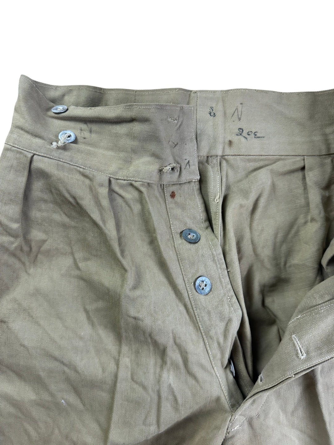 1940s Military Khaki Trousers and Shorts Set - Think Vintage ltd