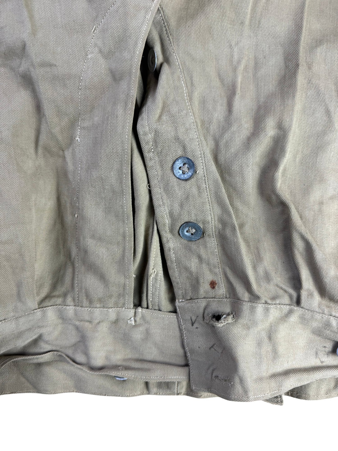 1940s Military Khaki Trousers and Shorts Set - Think Vintage ltd