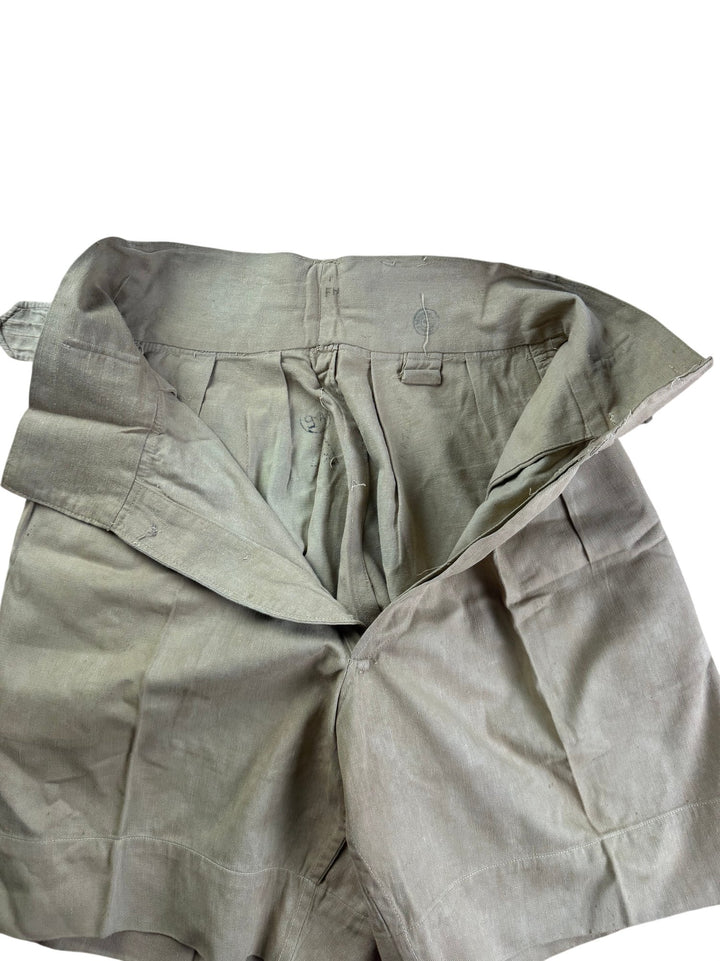 1940s Military Khaki Trousers and Shorts Set - Think Vintage ltd