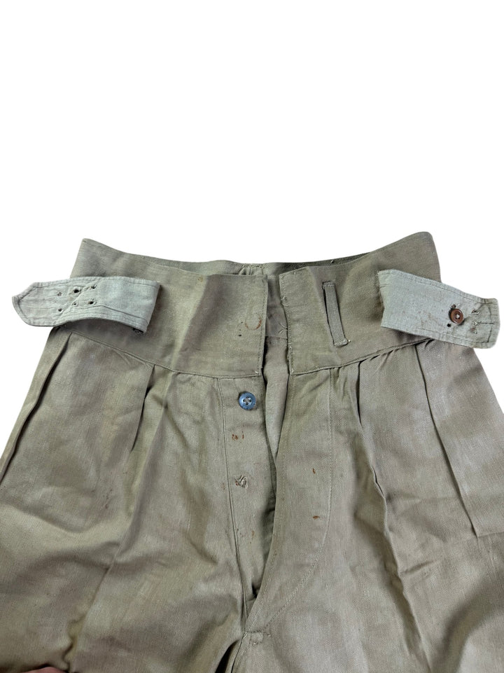 1940s Military Khaki Trousers and Shorts Set - Think Vintage ltd
