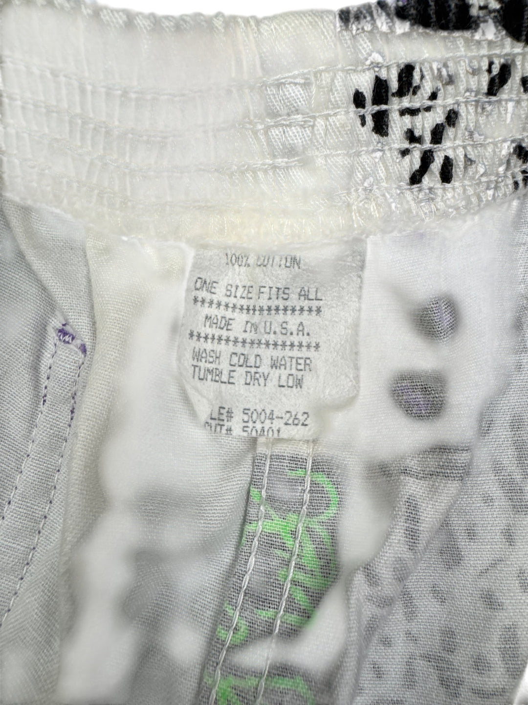 1980s Colourful Graphic Skate Shorts - M - Think Vintage