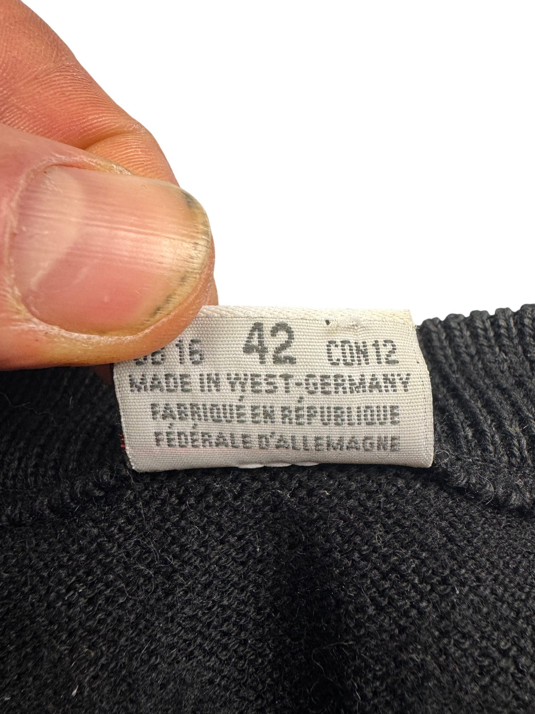 1980s Lucia Black Sweater with Abstract Floral Pattern - Think Vintage Online Ltd