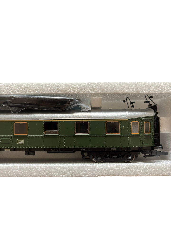 Roco HO Scale DB 1st Class Passenger Car