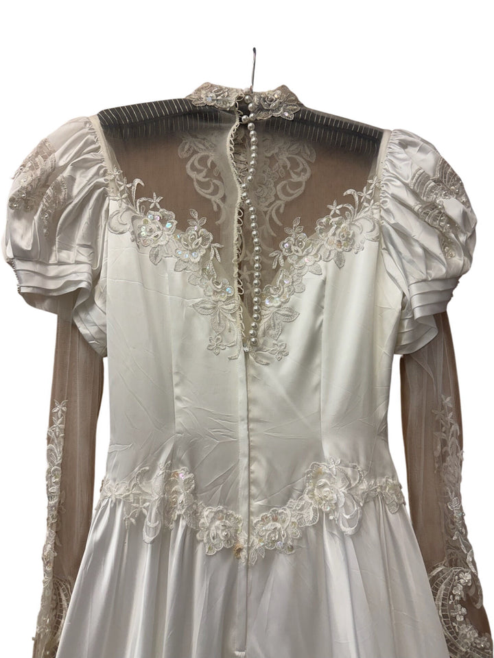 Vintage Embellished Puff Sleeve Wedding Dress
