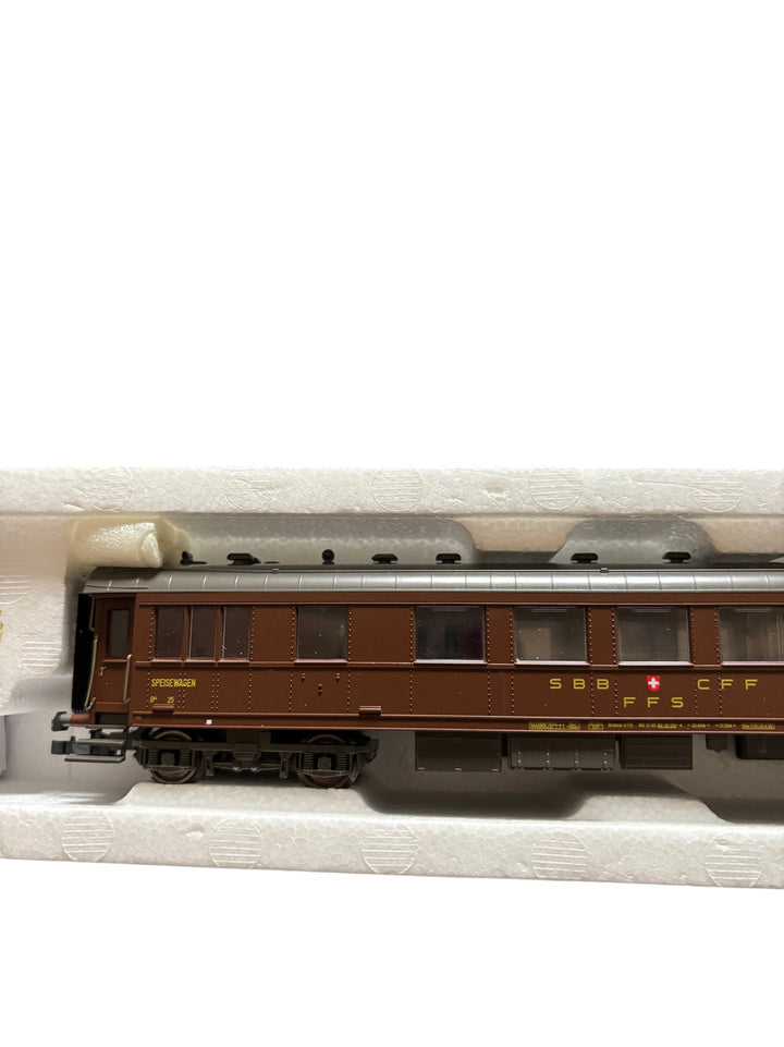 Roco HO Scale SBB CFF Dining Car Model Train