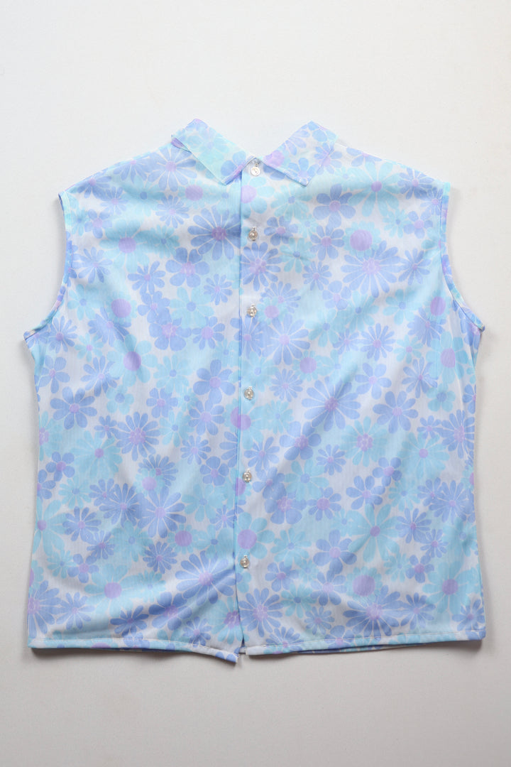 Sleeveless Blouse with Pussy Bow Neck