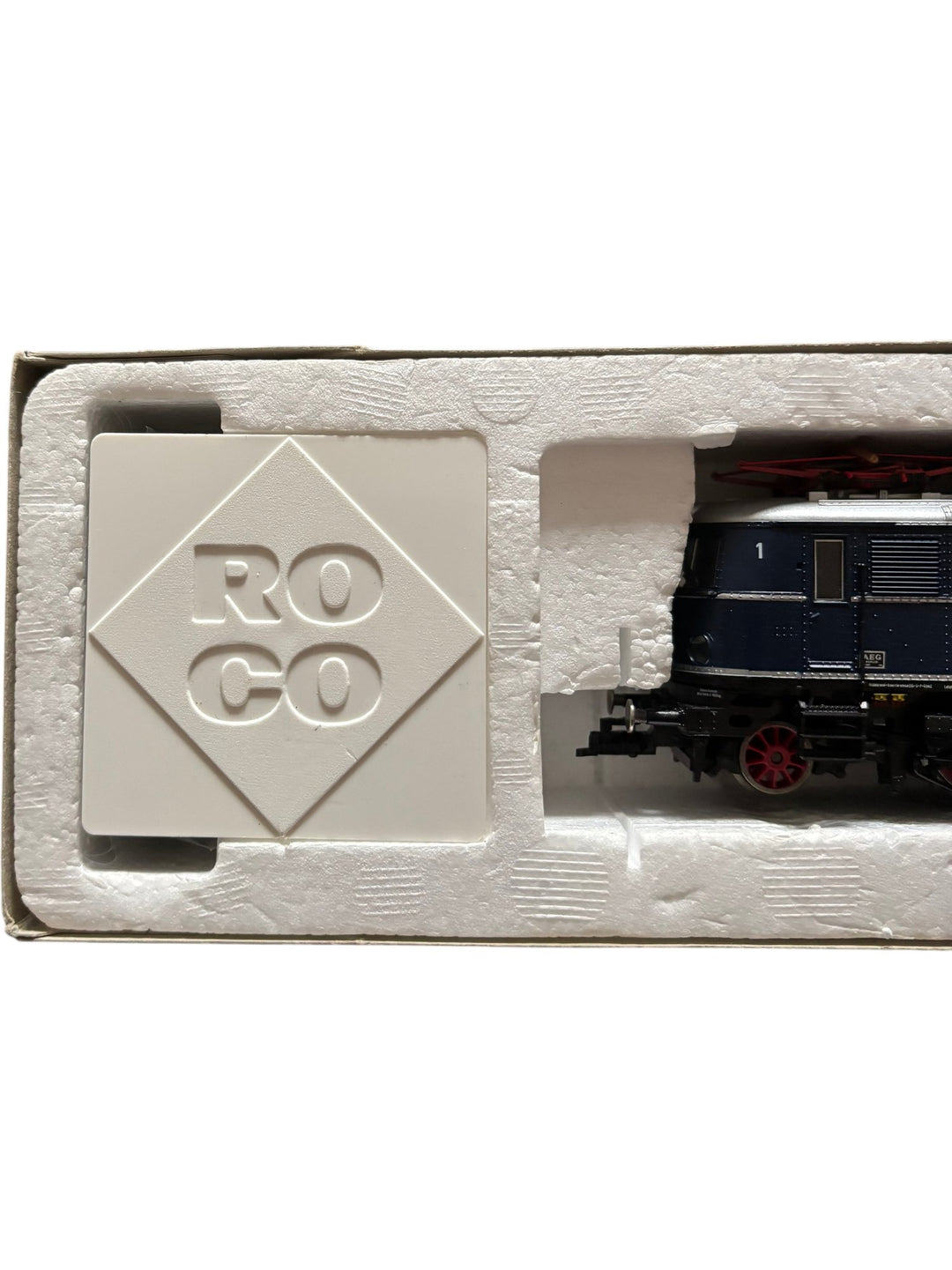 Roco HO Scale DB E 18 06 Model Train