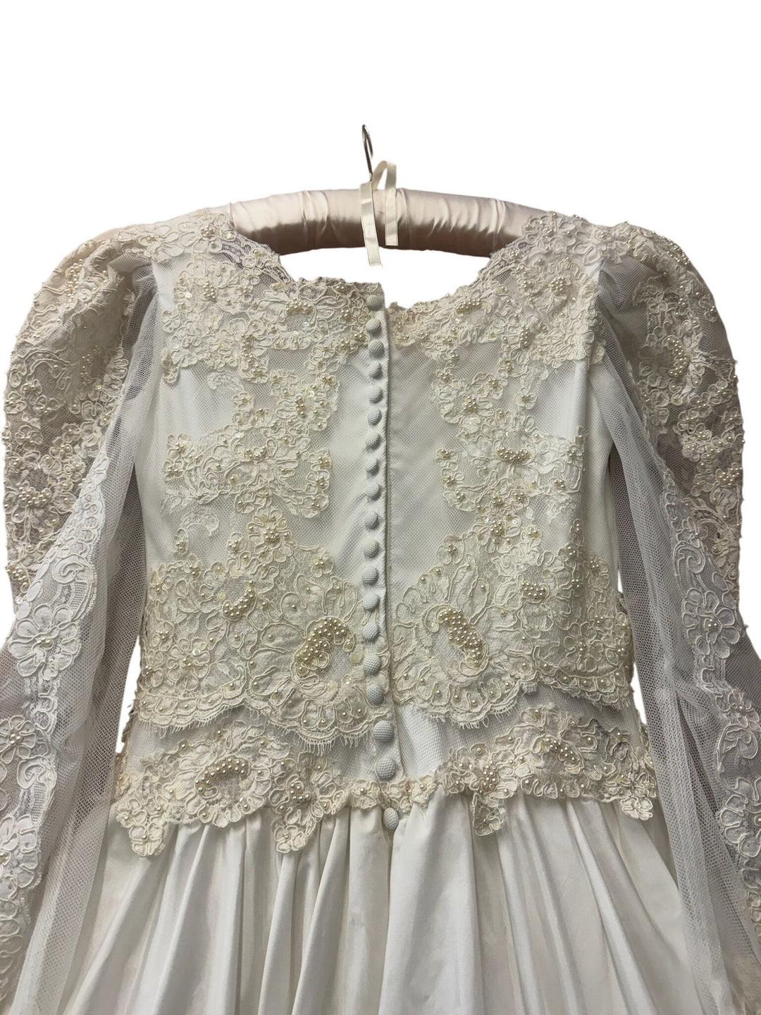 Vintage Bridal Wedding Dress with Lace Detail