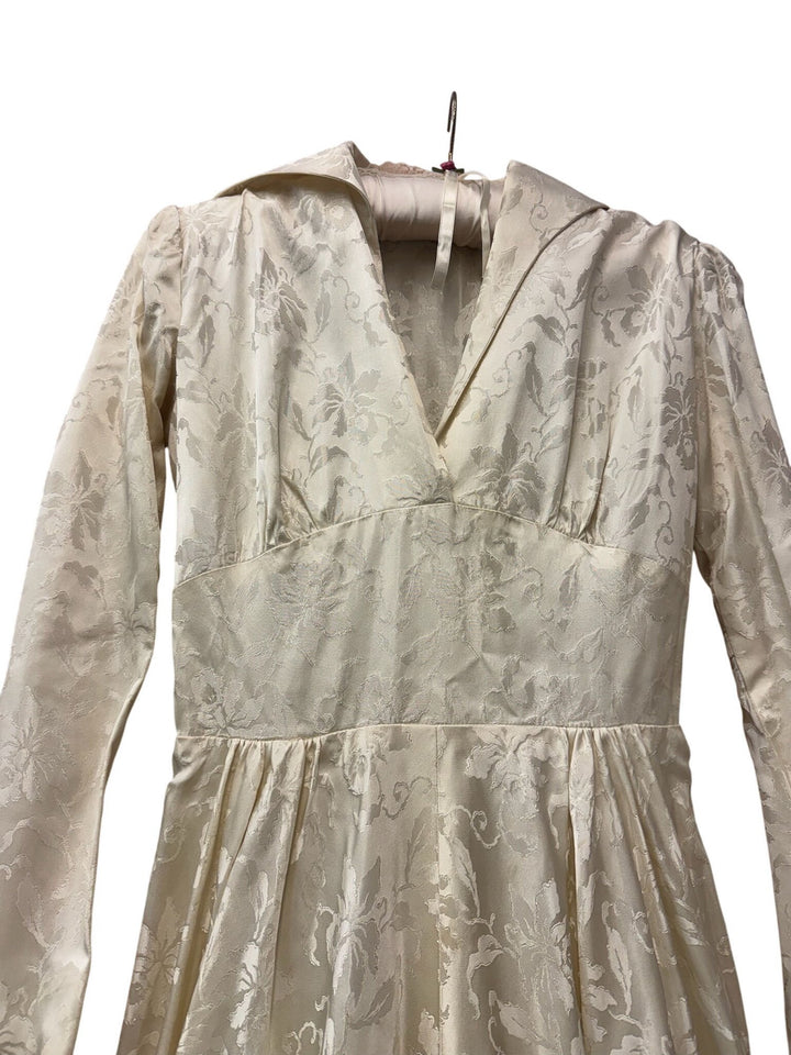 Vintage Ivory High-Low Wedding Dress