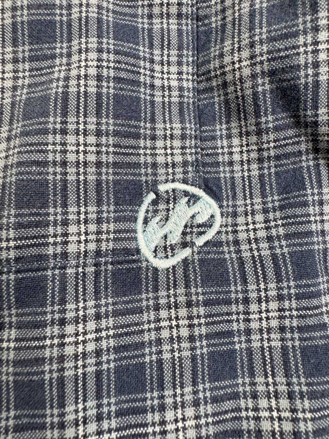 Billabong Checkered Long Sleeve Shirt - M