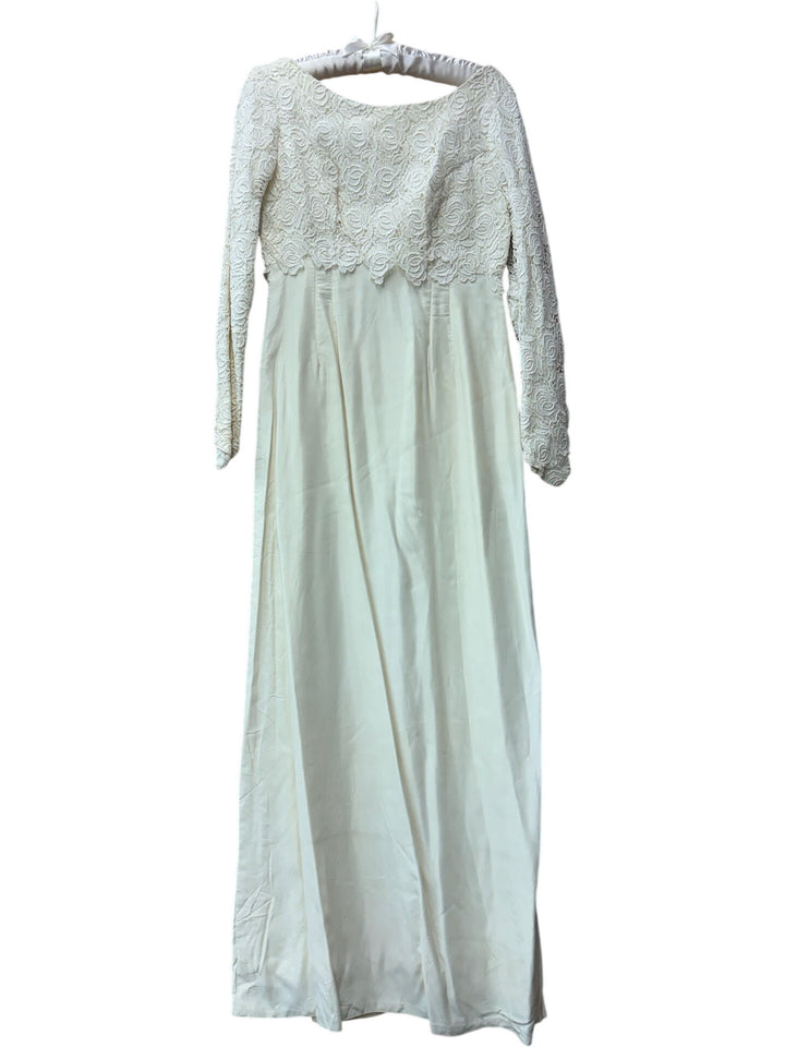 1960s Lace Long Sleeve Wedding Dress