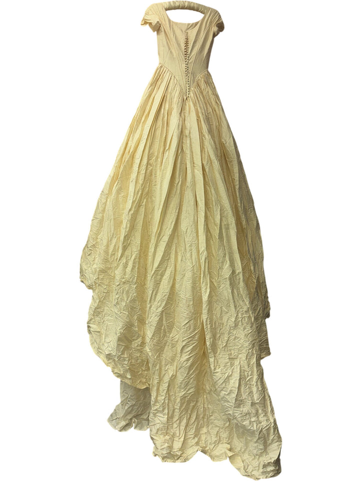 Vintage Cream Bridal Gown