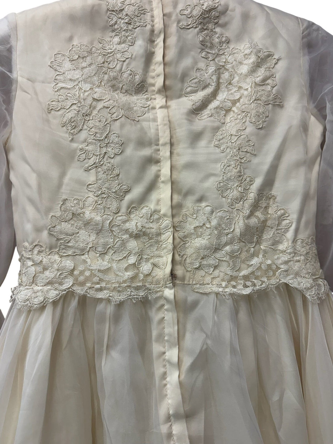 Vintage Lace Ivory Wedding Dress