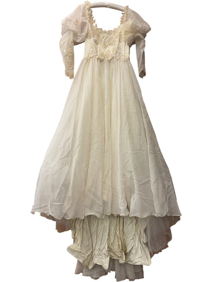 Elegant Bridal Gown with Lace Detail