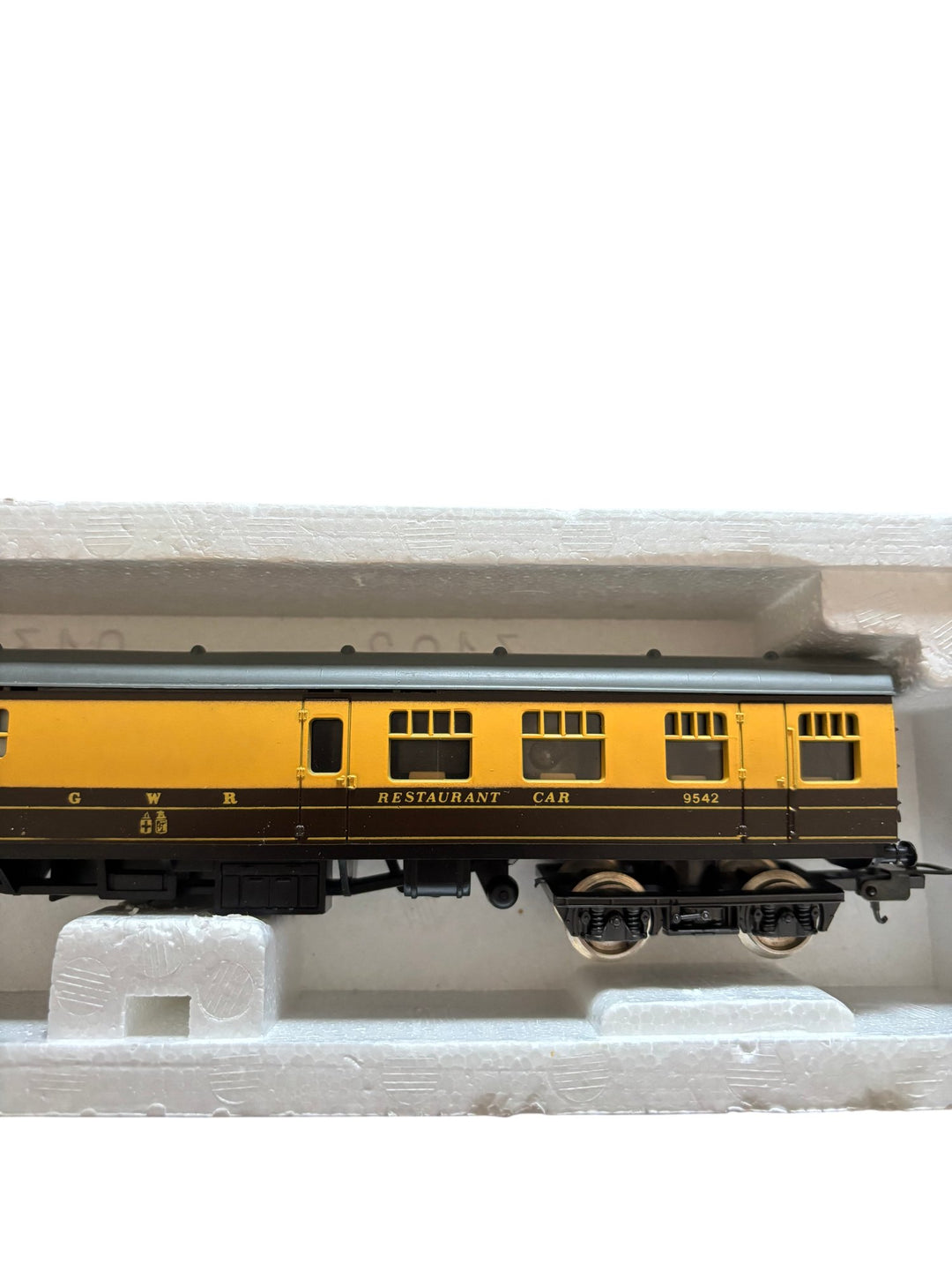 Lima HO Scale Restaurant Car Model Train