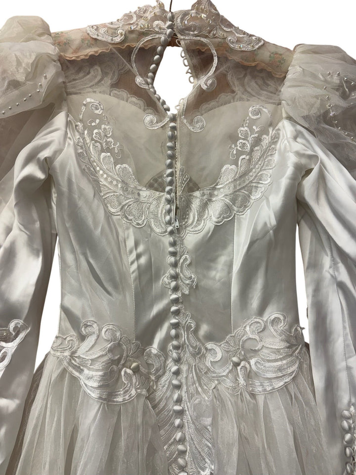 Vintage White Wedding Dress with Lace and Beading