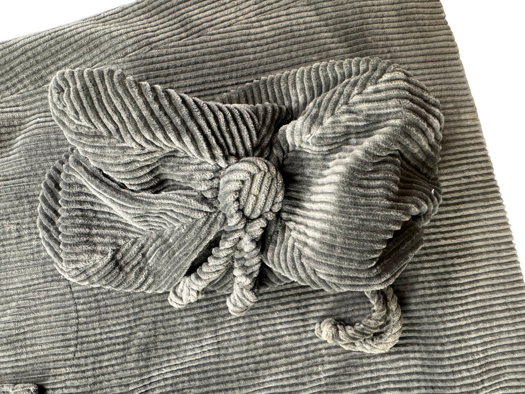 Grey Corduroy Trench Coat with Belt and matching hat - L - Think Vintage