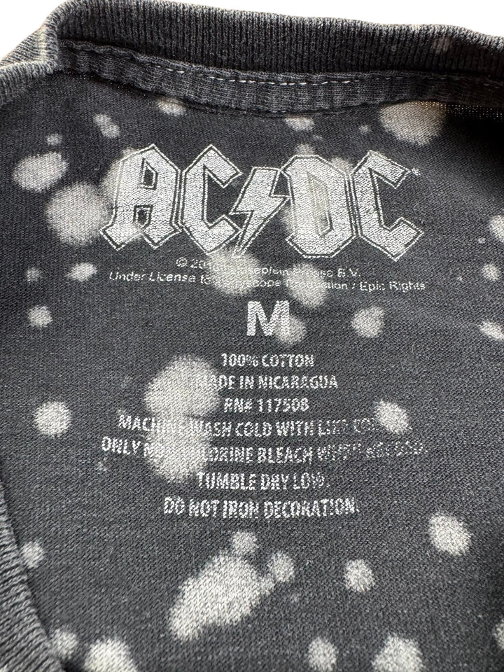 AC/DC Back In Black Tour T-Shirt - L - Think Vintage ltd
