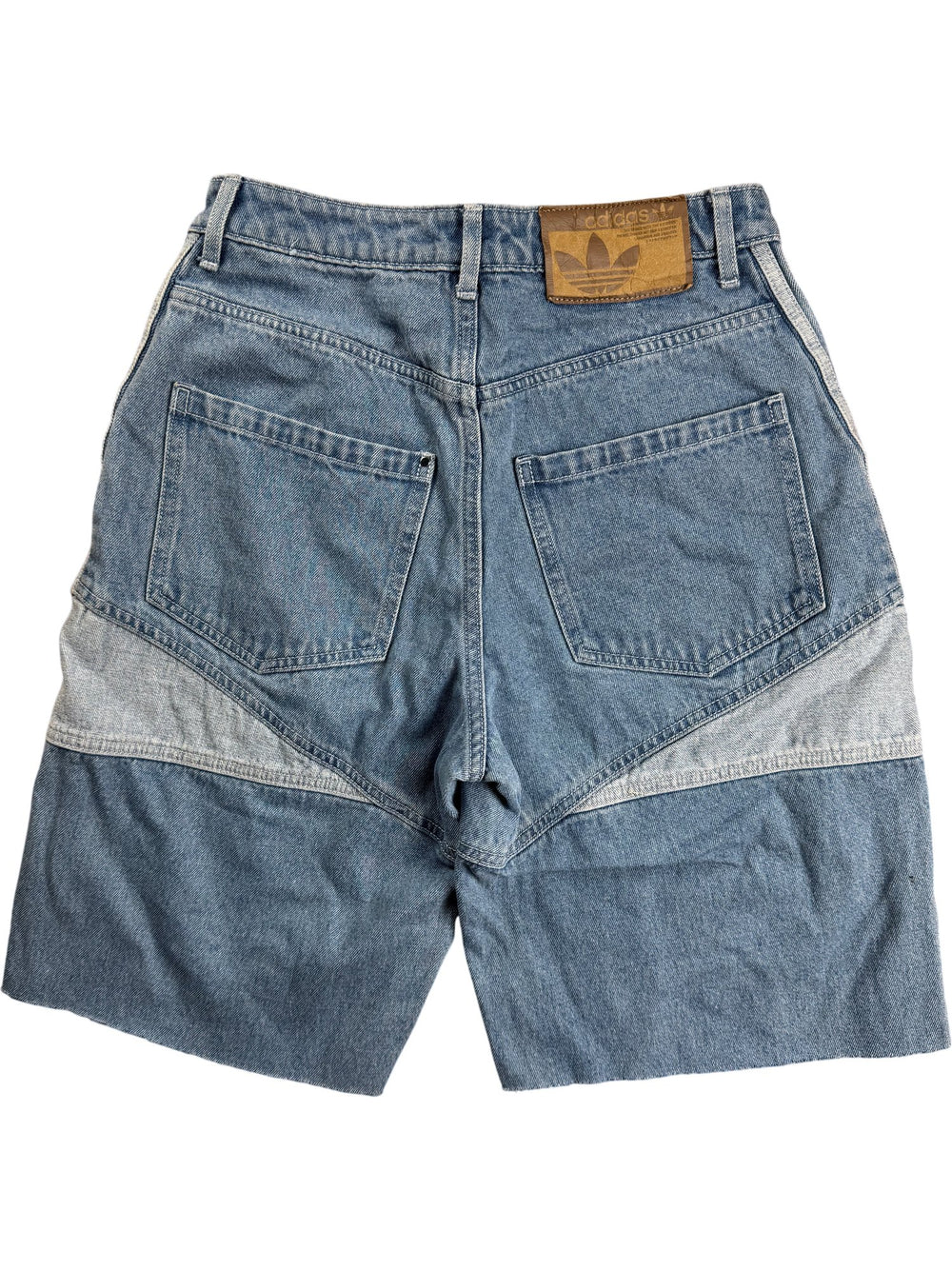 Adidas Light Wash Denim Shorts - W28 - Think Vintage ltd