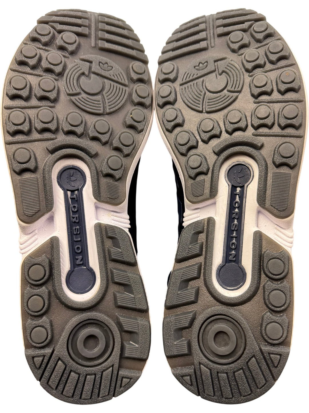 Adidas Navy Athletic Shoes - 8 - Think Vintage Online Ltd