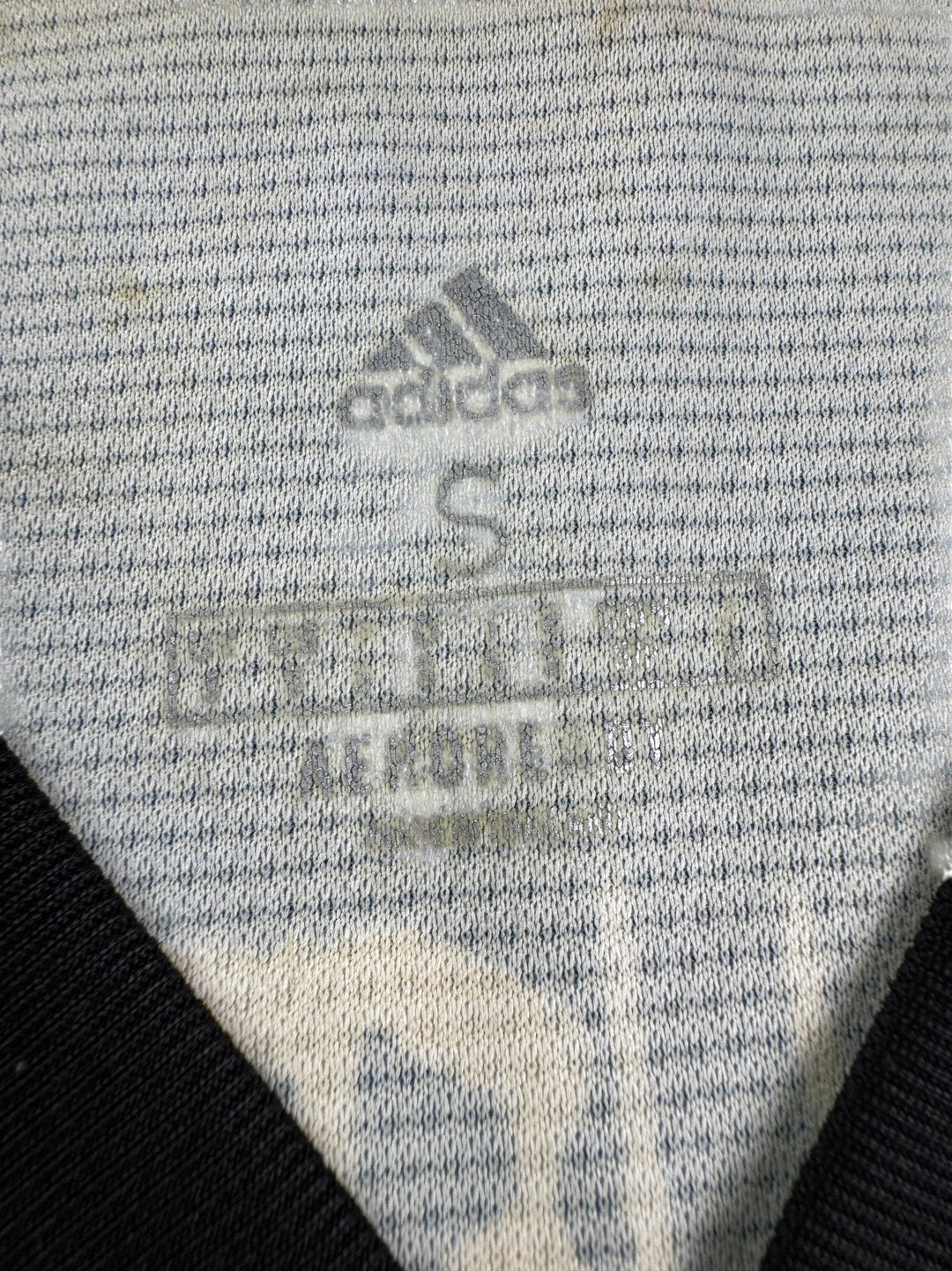 Ajax Adidas Legends Live Forever Bob Marley Shirt - S - Think Vintage ltd
