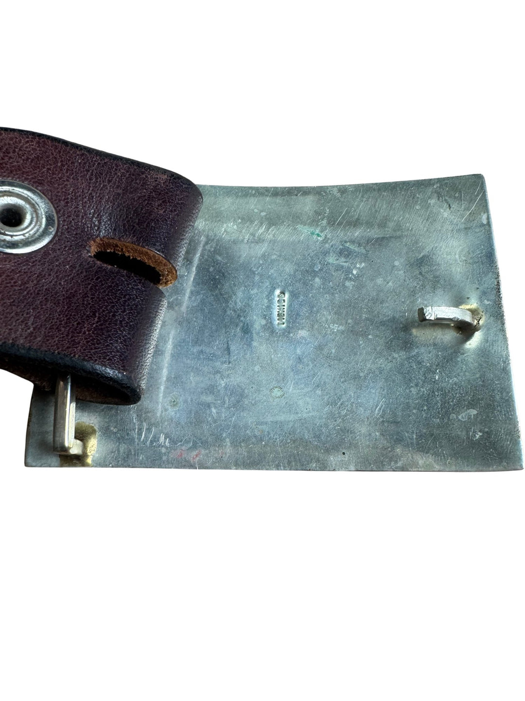 Artisan Leather Belt with Decorative Buckle - W28-33 - Think Vintage ltd