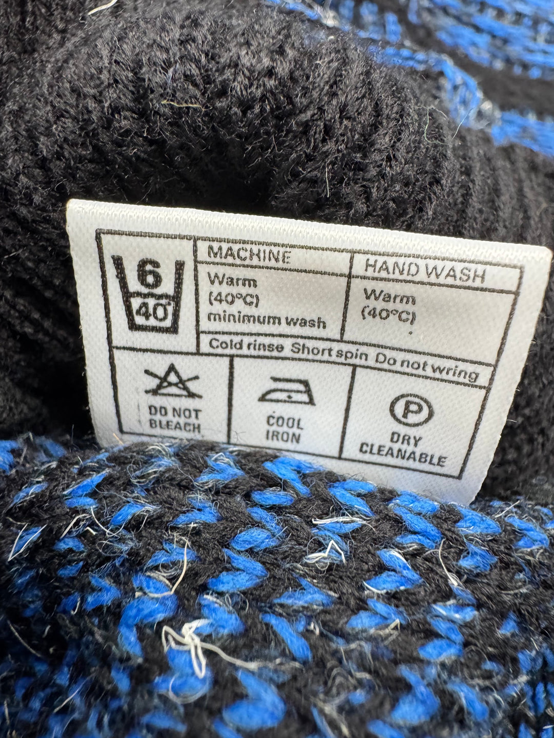 Bentley Casuals Blue Patterned Sweater - M - Think Vintage