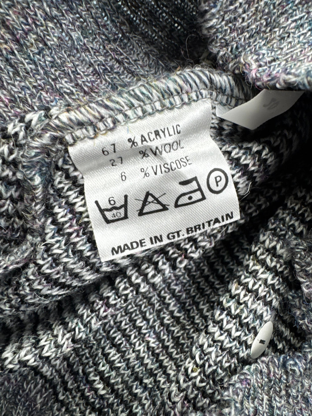 Bentley Geometric Knit Sweater - M - Think Vintage Online Ltd