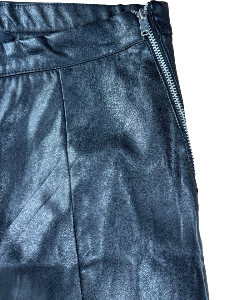 Bershka Black Leather Trousers - W26 - Think Vintage ltd