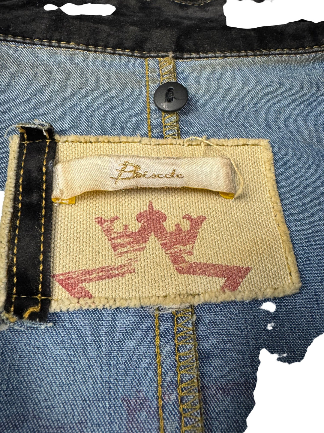 Black Denim Trucker Jacket - S/M - Think Vintage ltd