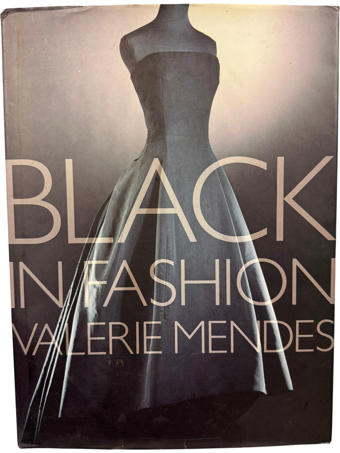 Black In Fashion By Valerie Mendes - Think Vintage ltd