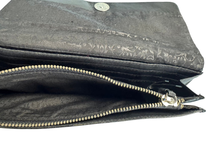 Black Leather Clutch With Bow Detail - Think Vintage ltd
