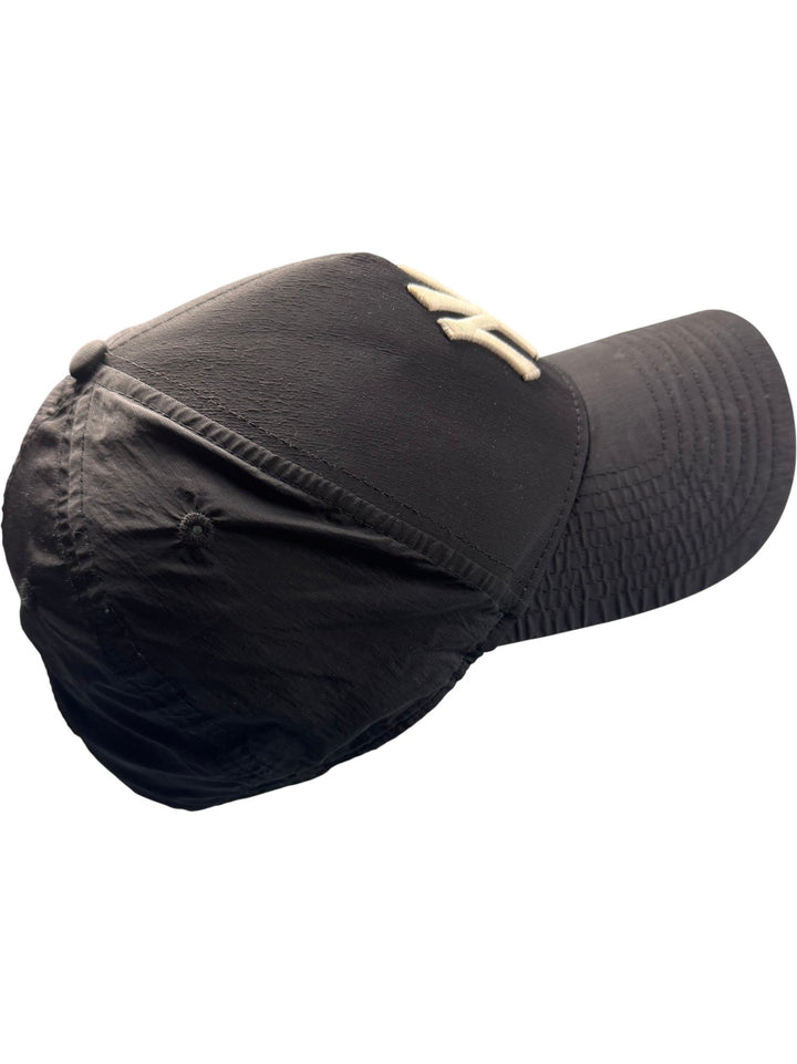 Black Sports Logo Cap - Think Vintage ltd
