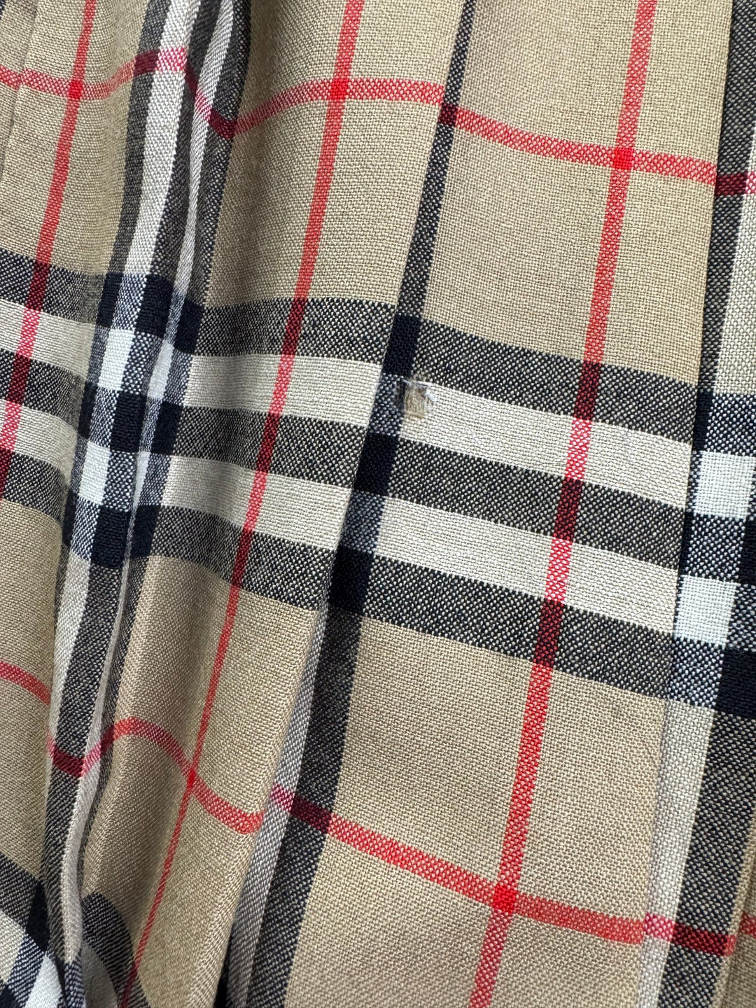 Burberrys Classic Pleated Check Skirt - W26 - Think Vintage ltd