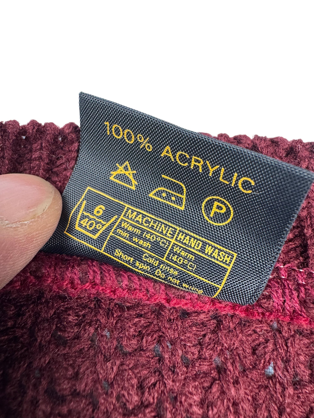 Daniel Acrylic Knit Sweater - S - Think Vintage