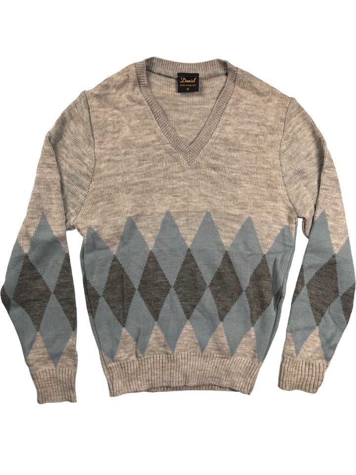 Daniel Argyle Pattern V-Neck Sweater - S - Think Vintage