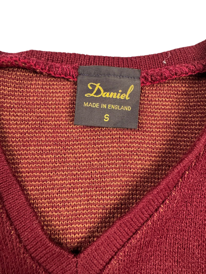 Daniel Argyle Patterned V-Neck Sweater - S - Think Vintage ltd