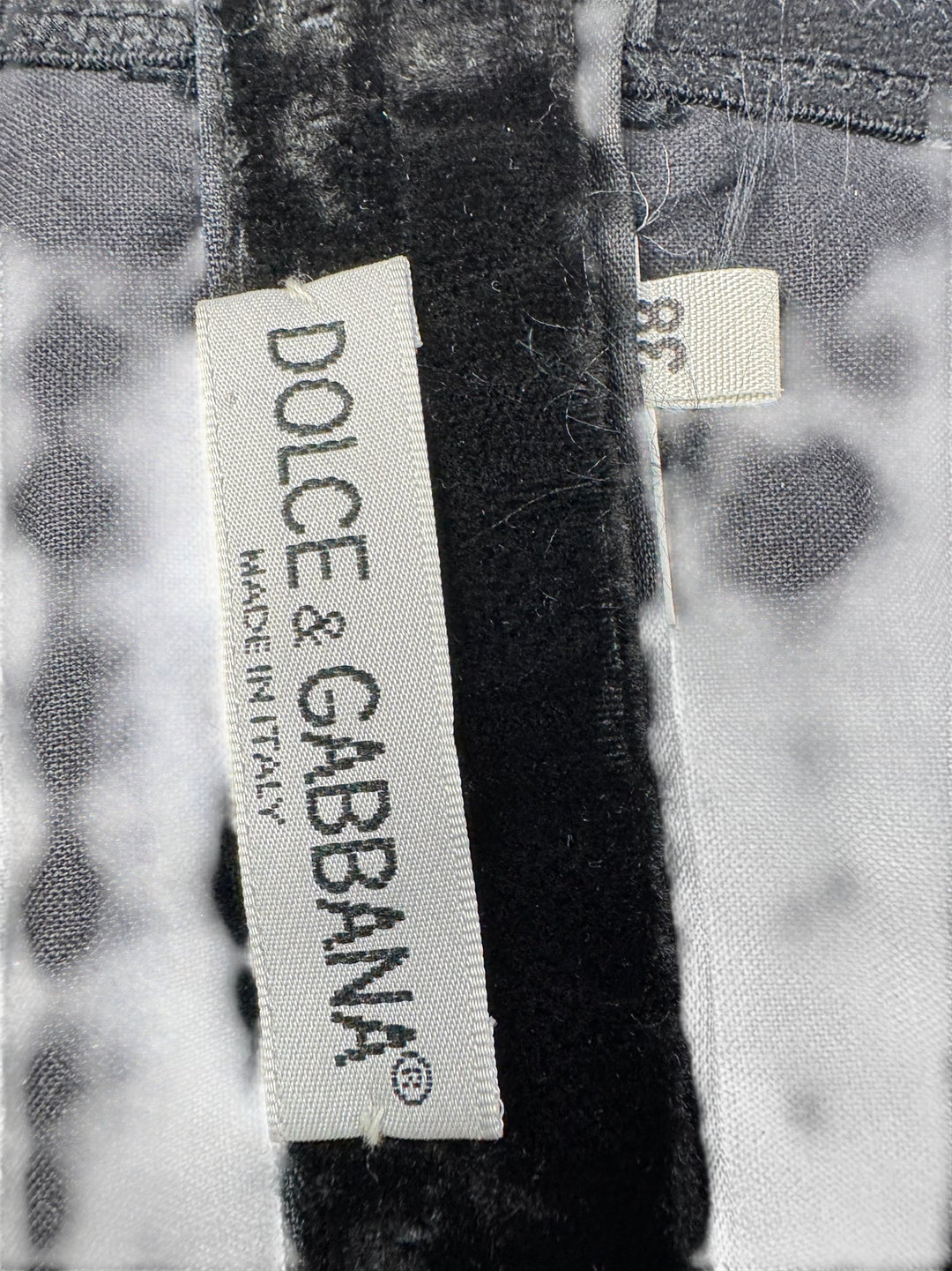 Dolce & Gabbana Black Pencil Skirt - W28 - Think Vintage ltd