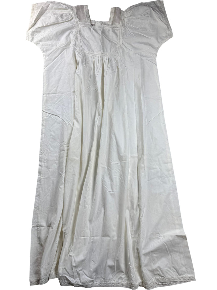 Embroidered White Cotton Nightgown - L - Think Vintage ltd