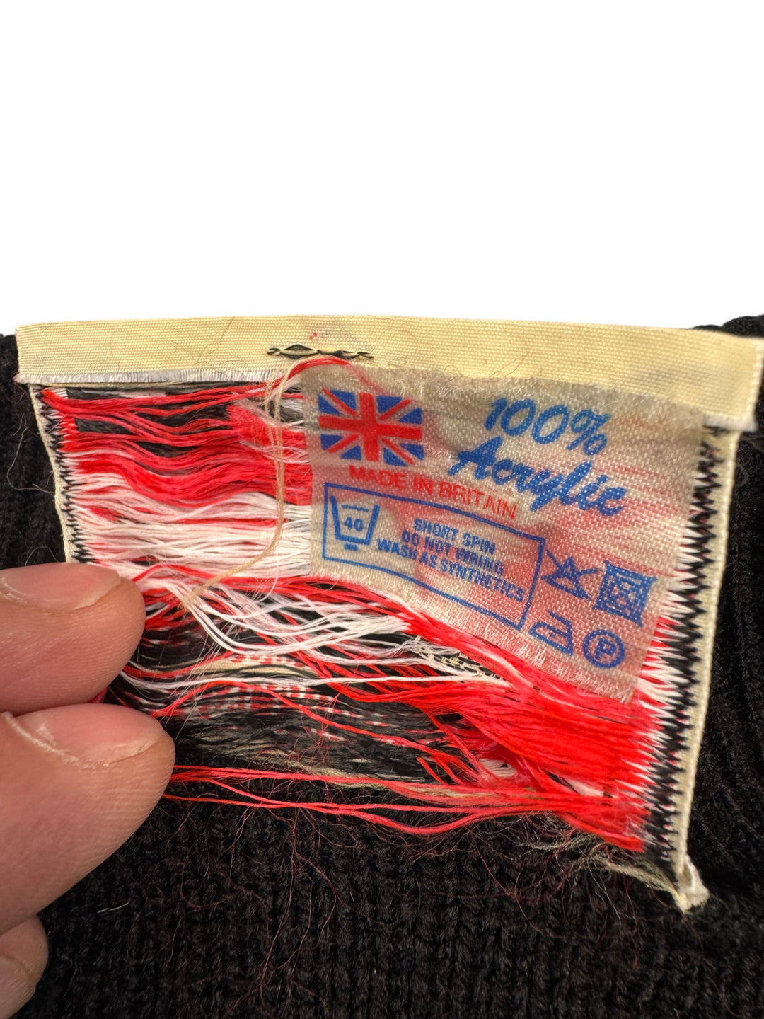 Explorer Styles Black Acrylic Sweater - M - Think Vintage