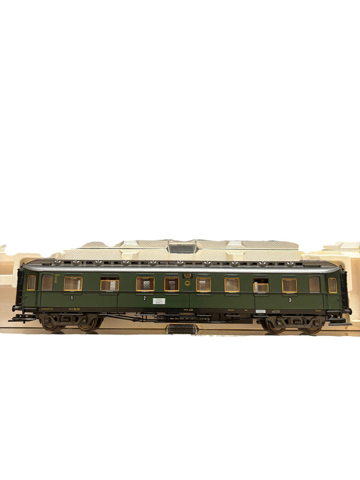 Fleischmann Model Train Carriage - Think Vintage ltd