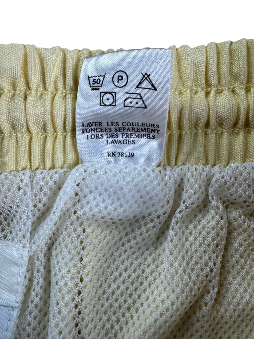 Gabicci Yellow Cotton Blend Shorts - W30-34 - Think Vintage ltd