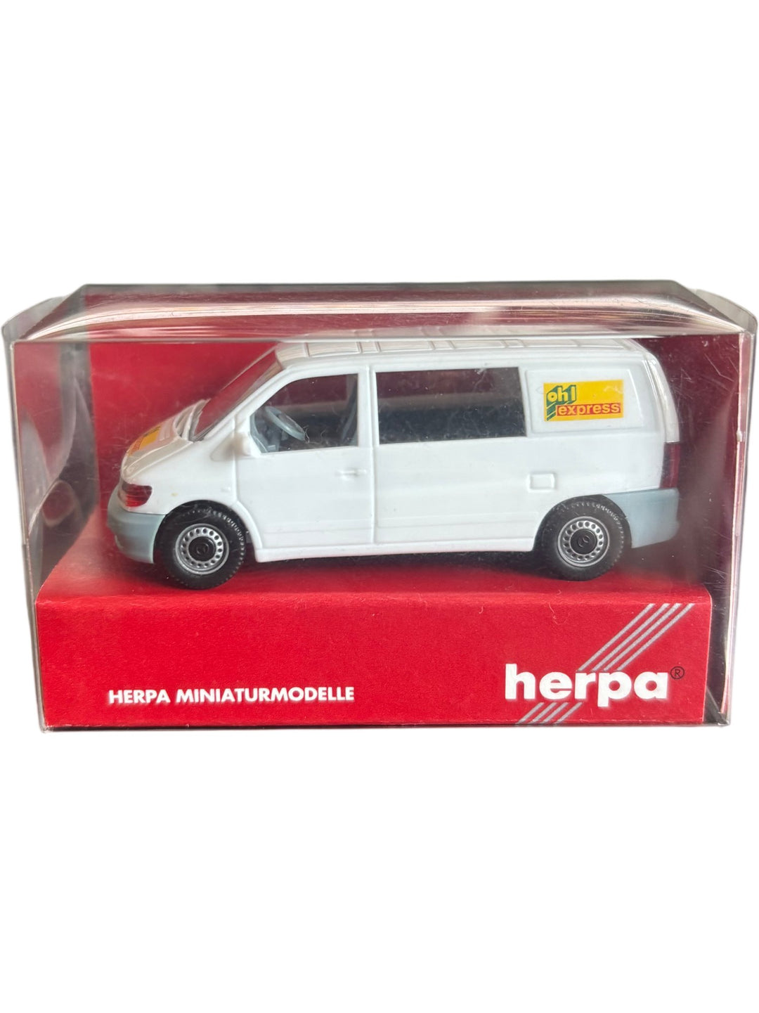 Herpa Mercedes-Benz Vito Transporter Scale 1:87 Model - Think Vintage ltd