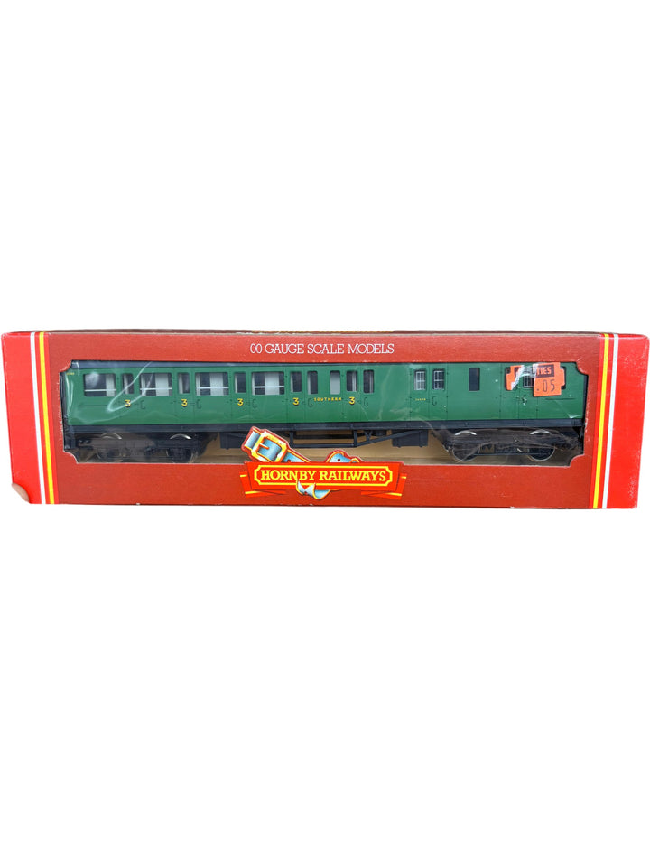 Hornby R.487 SR Brake 3rd Class Malachite Model Train - Think Vintage Online Ltd