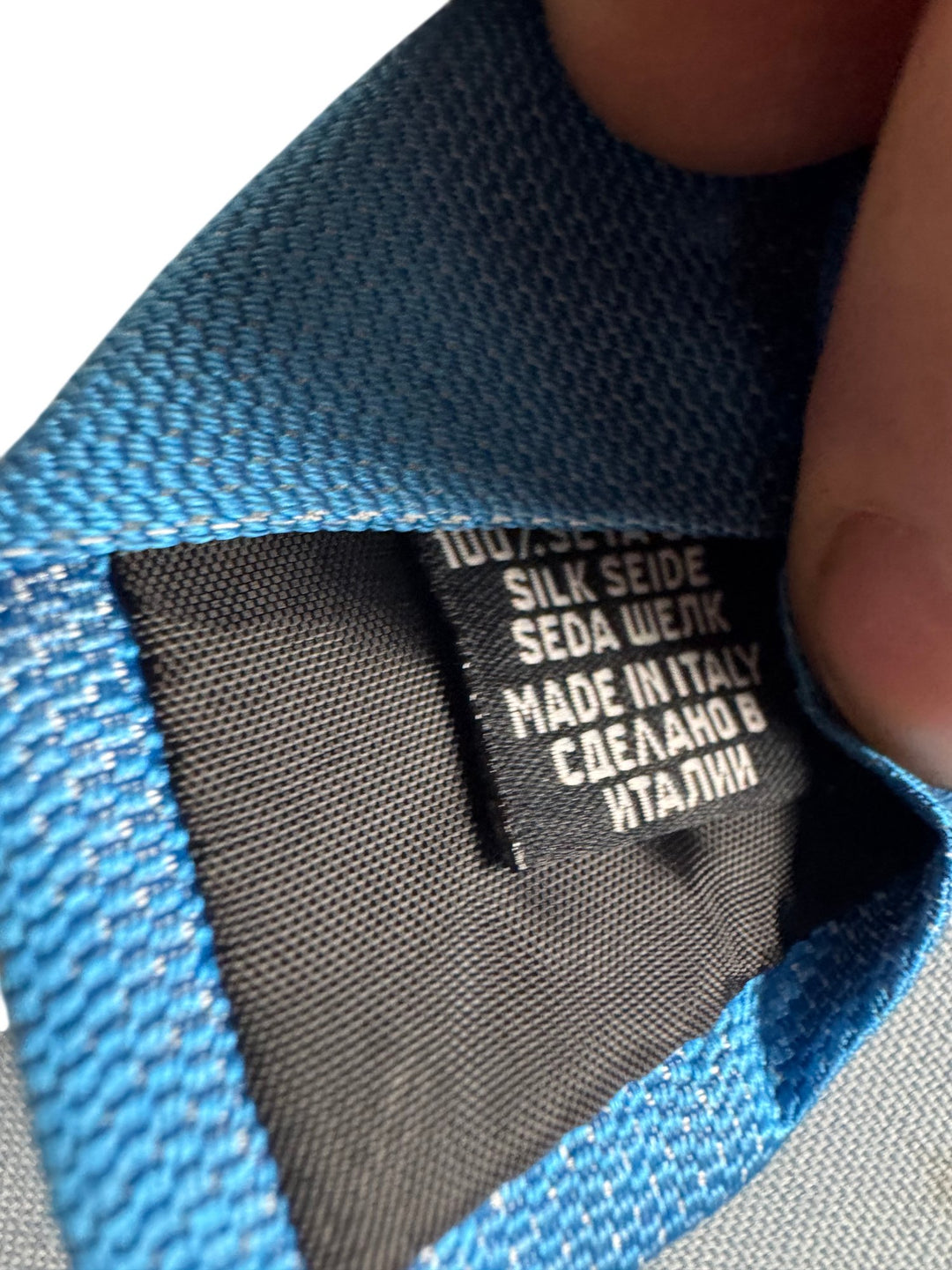 Hugo Blue Silk Bow-Tie Sash - Think Vintage ltd