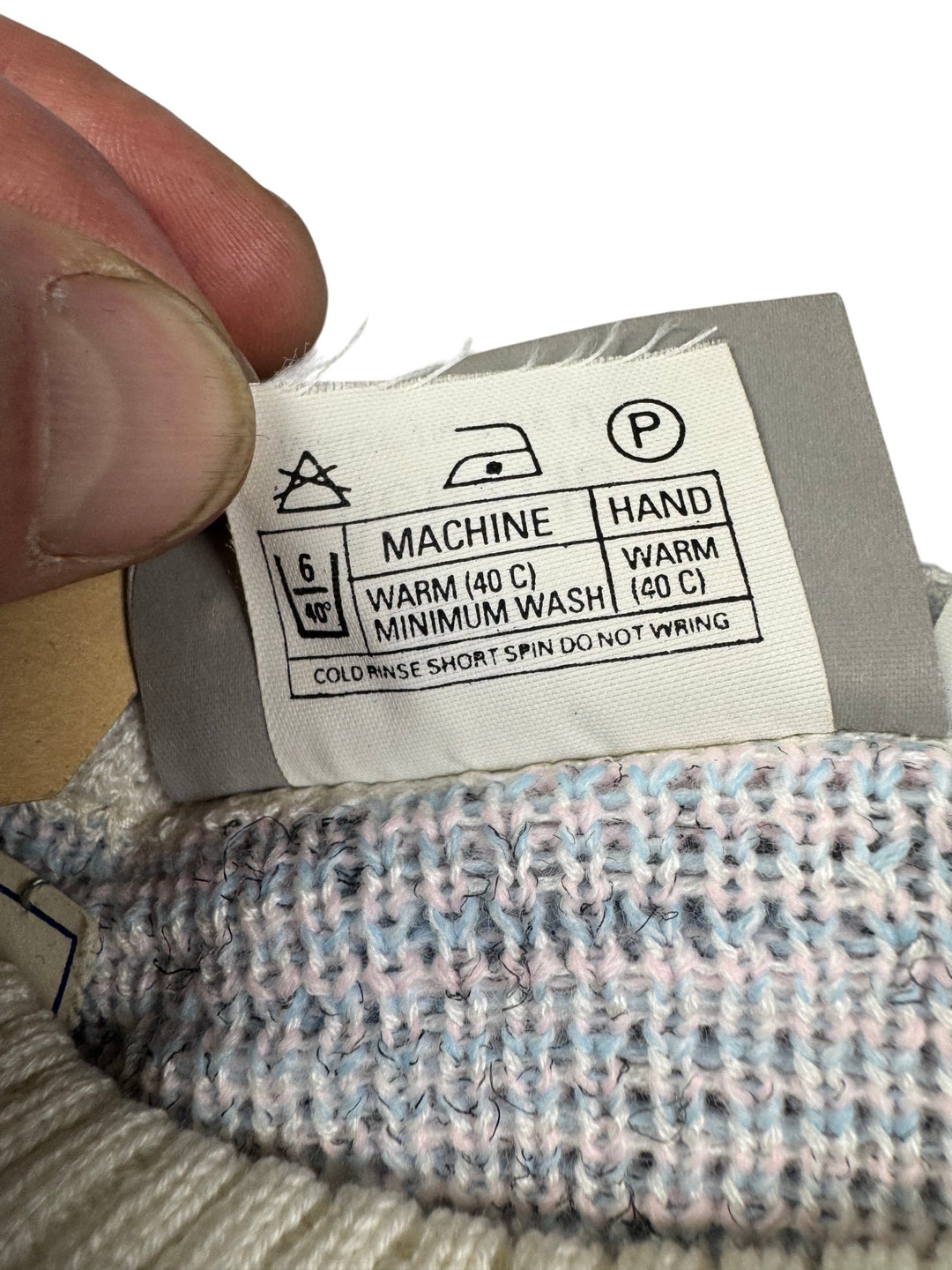 Inigo Jones Pastel Floral Knit Sweater - L - Think Vintage Online Ltd