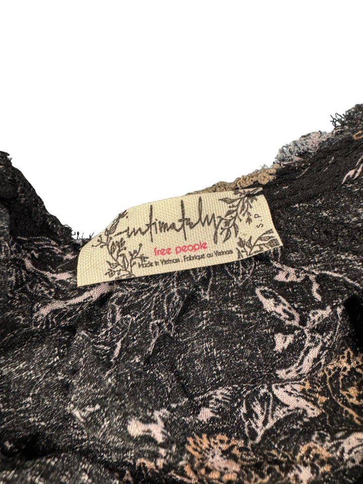 Intimately Black Lace Floral Top - M - Think Vintage